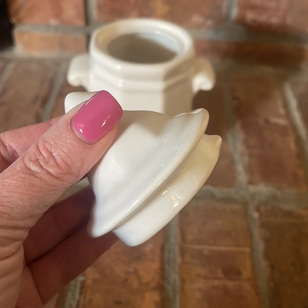 Pfaltzgraff Heritage White Sugar Stoneware Jar